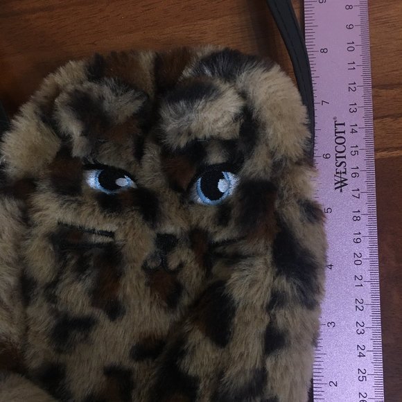 Plush Leopard Cat Purse - Picture 8 of 8